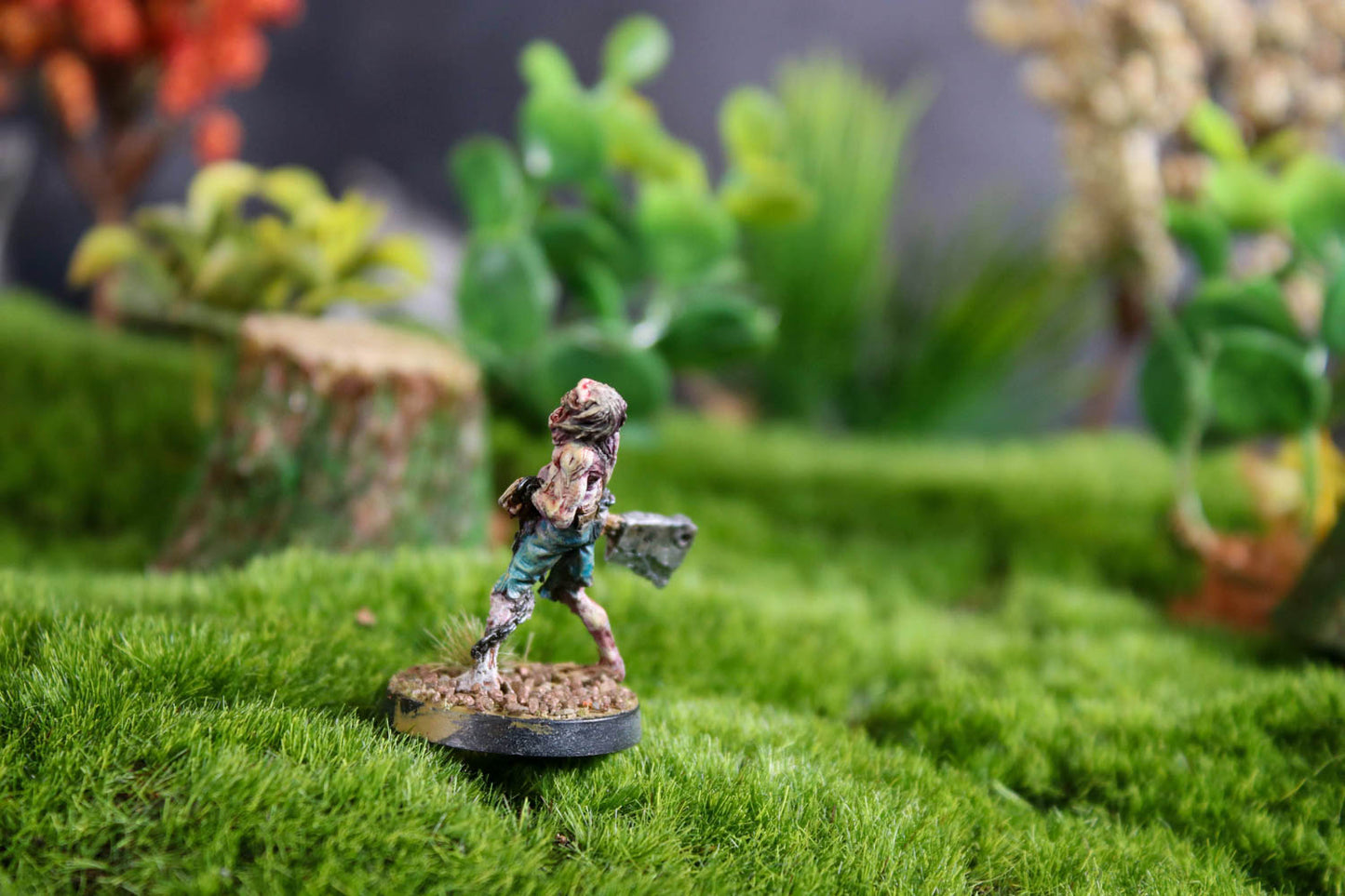 Zombie - Zealot Miniatures.