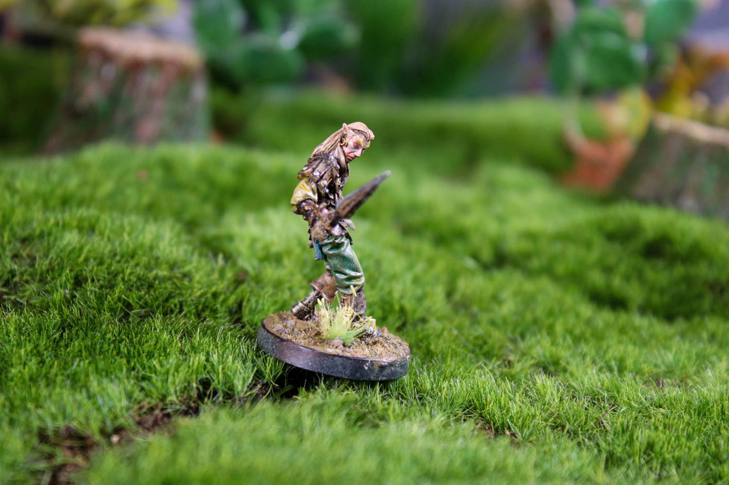 Elf- Zealot Miniatures