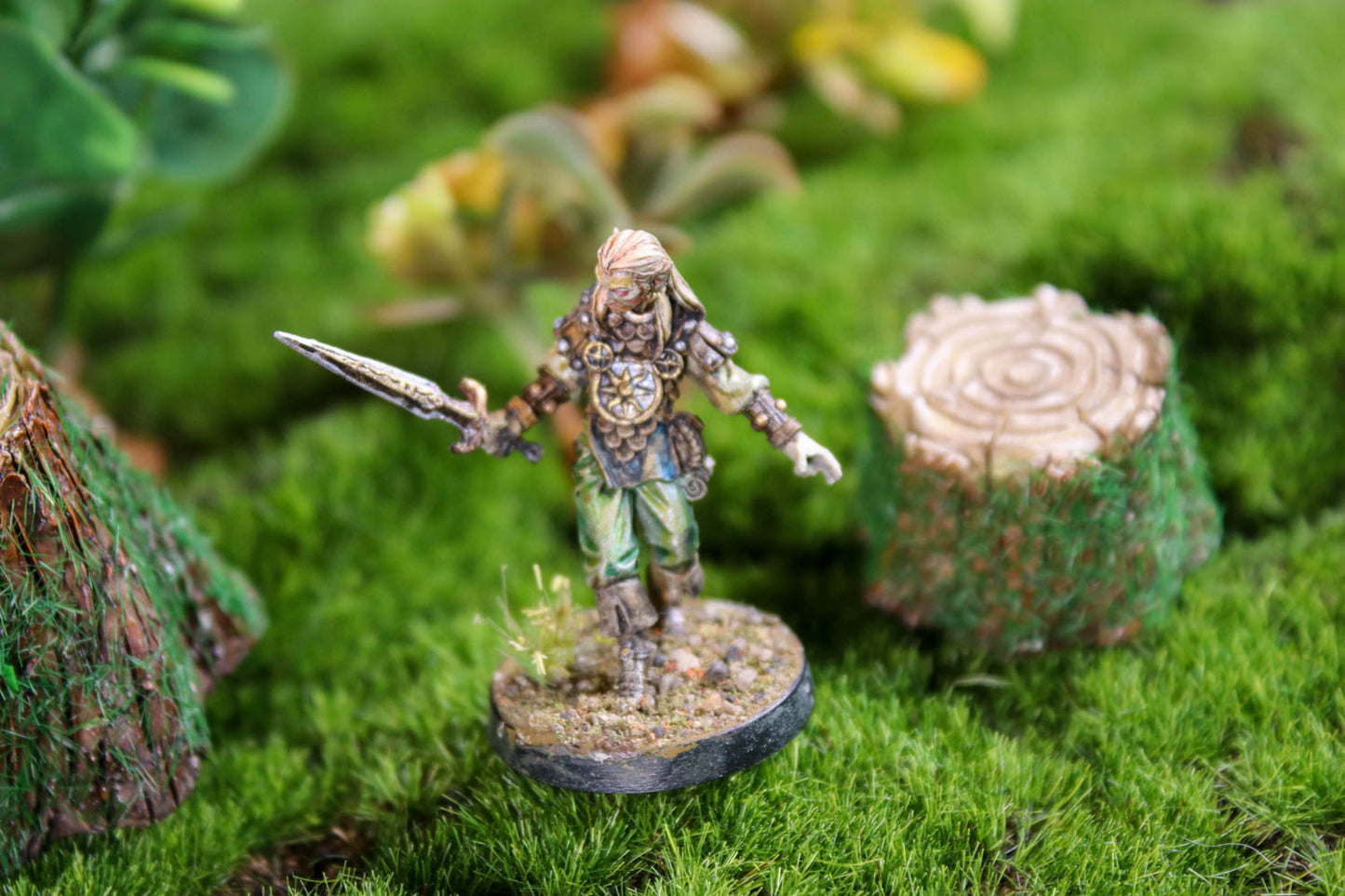 Elf- Zealot Miniatures