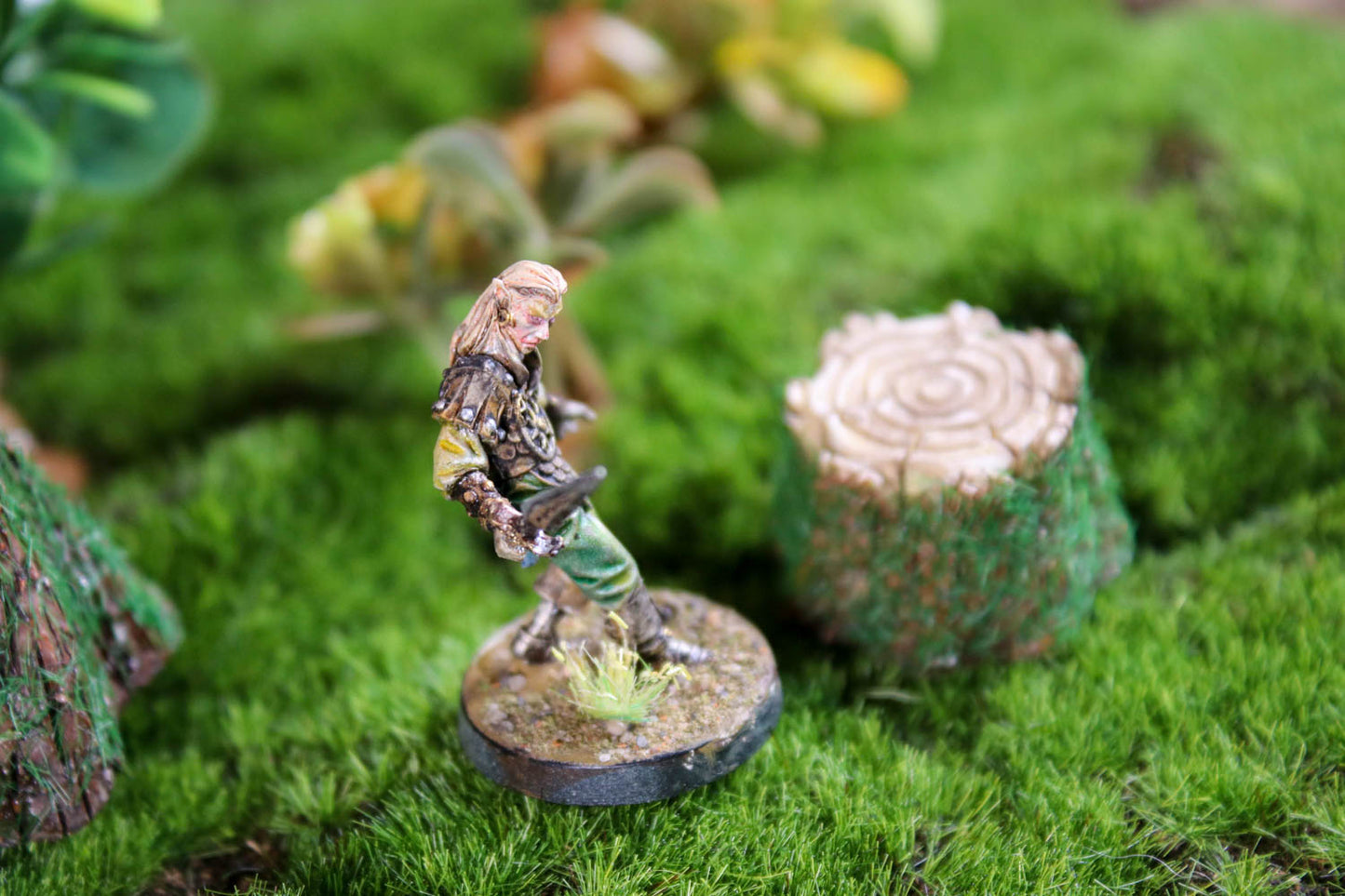 Elf- Zealot Miniatures